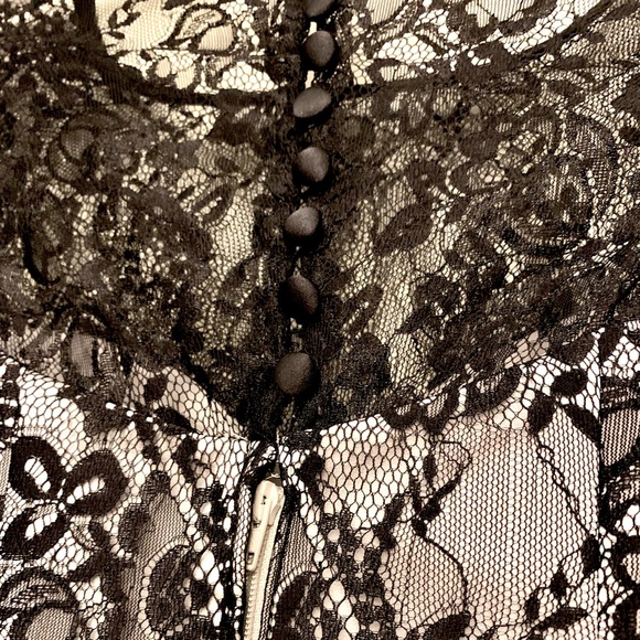 NWT| 2-Piece Alfred Angelo Black Lace Set | Size 0 - Picture 11 of 12
